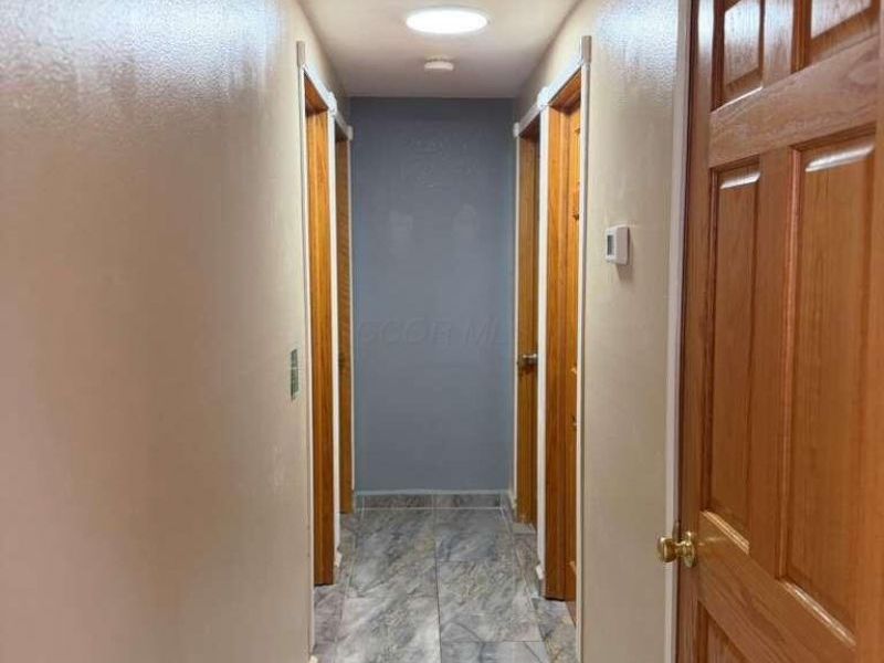 693 Maurine Drive, Columbus, OH 43228 Photo 8