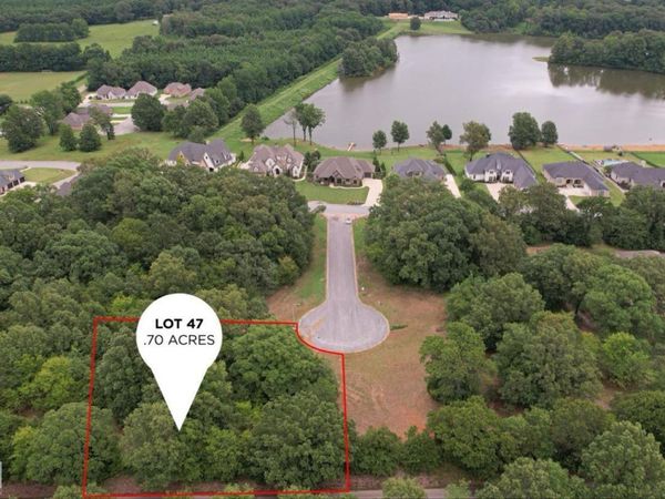 4008 Sloan Lake Cove, Jonesboro, AR 72404