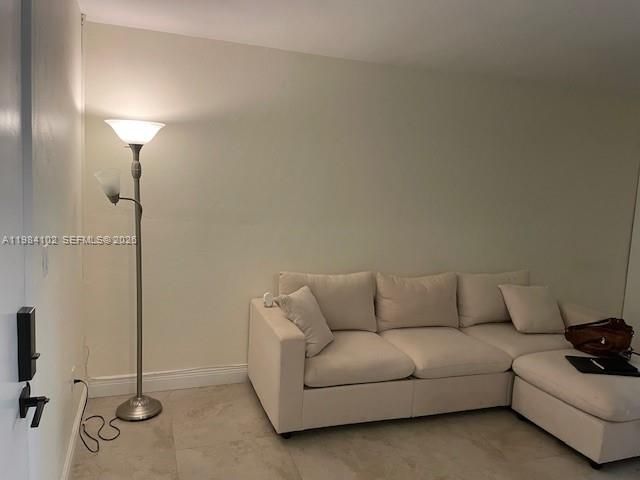 6620 W 2nd Ct , Unit 305, Hialeah, FL 33012 Photo