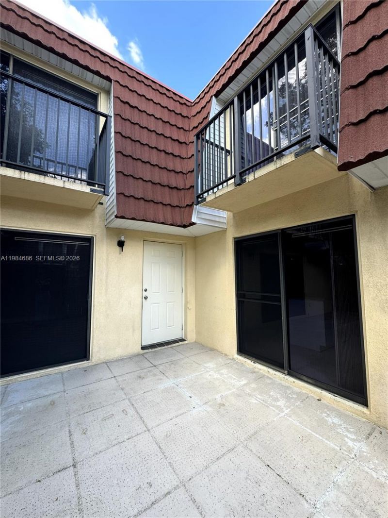 716 NW 98th Way, Plantation, FL 33324 Photo