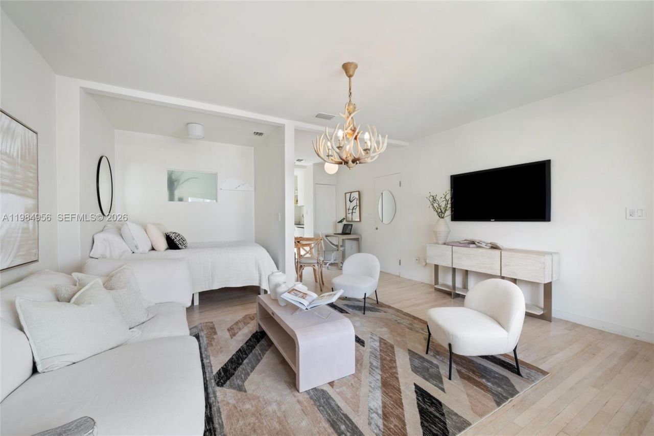 750 Espanola Way , Unit 4, Miami Beach, FL 33139 Photo