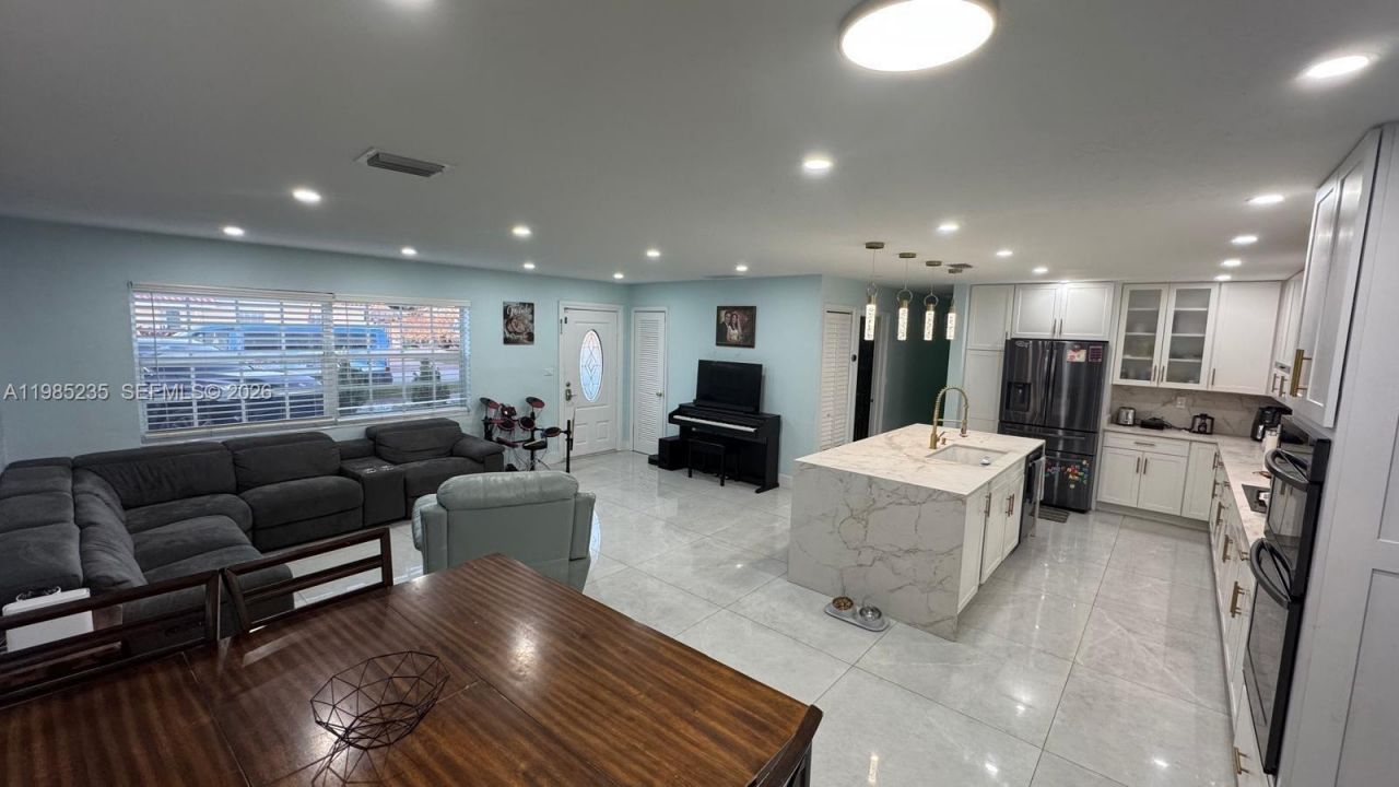 9770 SW 13th Ter , Miami, FL 33174 Photo