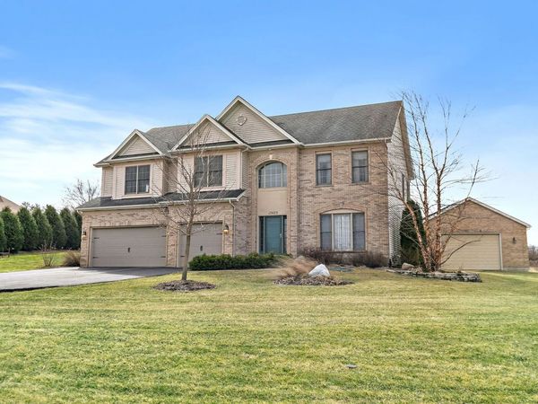 17423 Cobblestone Bend, Marengo, IL 60152