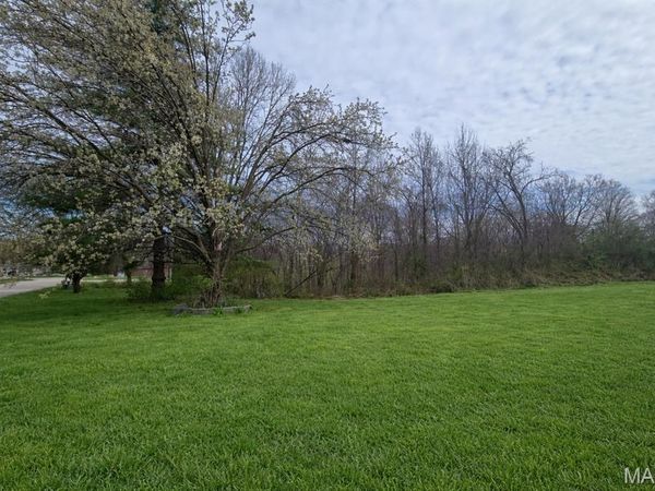 2114 Bainbridge Road , Jackson, MO 63755