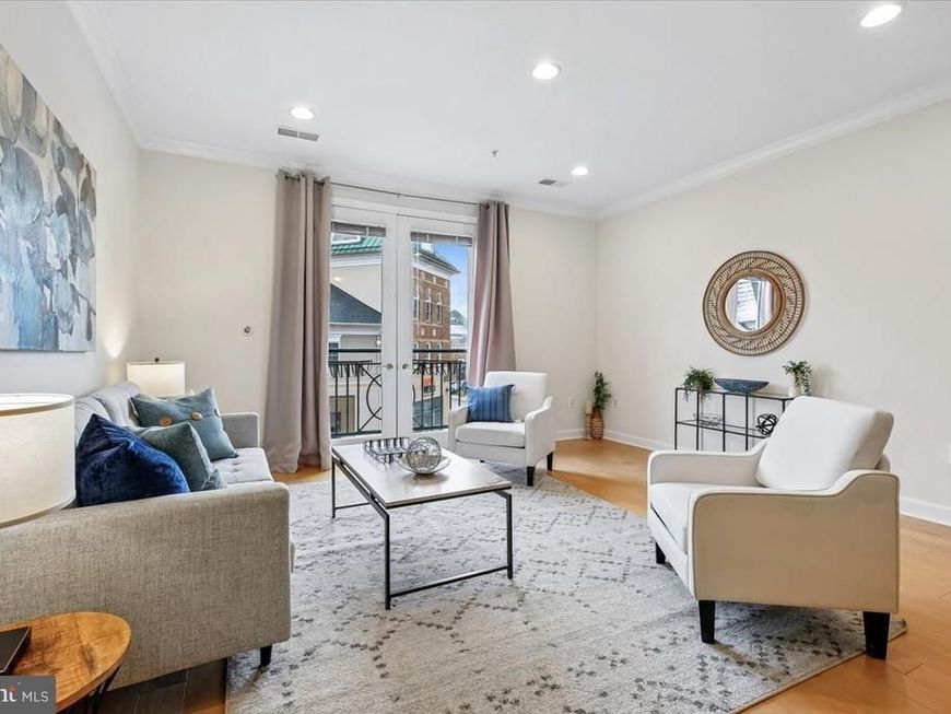 801 Pleasant Drive, Unit 80111, Rockville, MD 20850 Main Photo