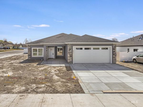 821 23rd Ave E, Jerome, ID 83338