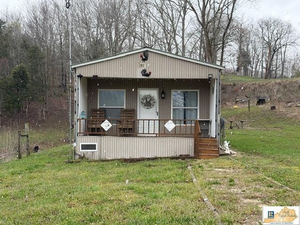4834 Center Point Road , Tompkinsville, KY 42167