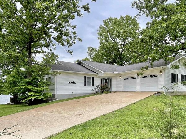 408 S Shore Dr, Horseshoe Bend, AR 72512