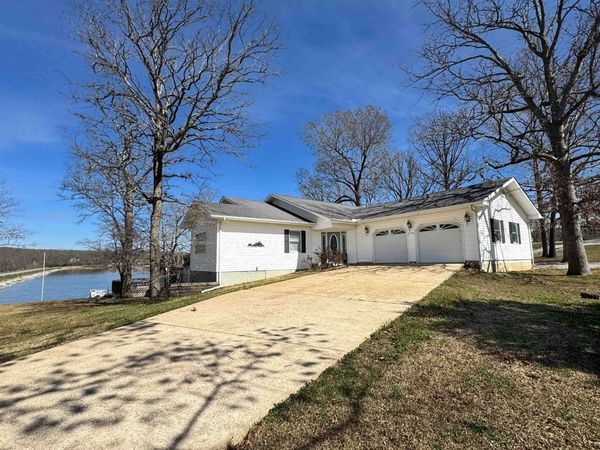 408 S Shore Dr, Horseshoe Bend, AR 72512