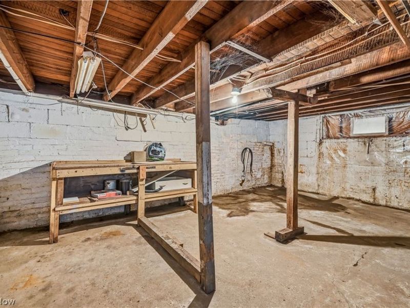 23042 South Street, Homeworth, OH 44287 Photo 35