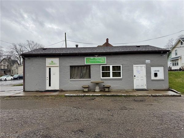 1300 7th Street NW, Canton, OH 44703