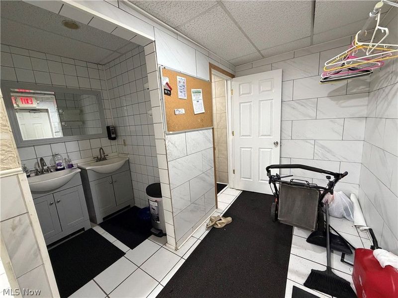 1300 7th Street NW, Canton, OH 44703 Photo 5