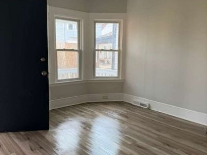 3028 W 104th Street, Cleveland, OH 44111 Photo 2