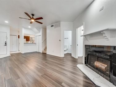 5550 Spring Valley Road, Unit E22, Dallas, TX 75254