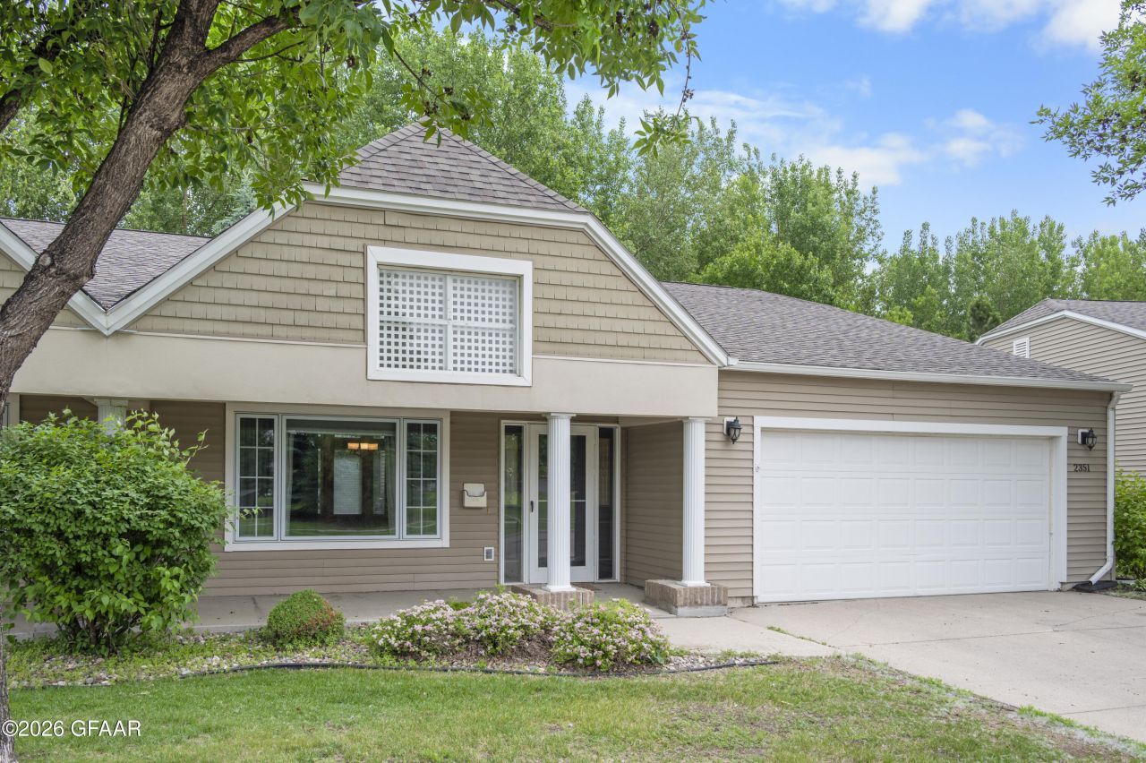 2351 Bethesda Circle, Grand Forks, ND 58201 Main Photo
