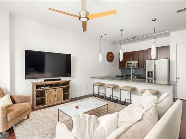200 N Highland Avenue NE, Unit 207, Atlanta, GA 30307