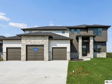 11008 N 172 Street, Bennington, NE 68007