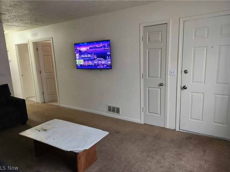 3002 Harmont Avenue NE, Canton, OH 44705 Photo 18