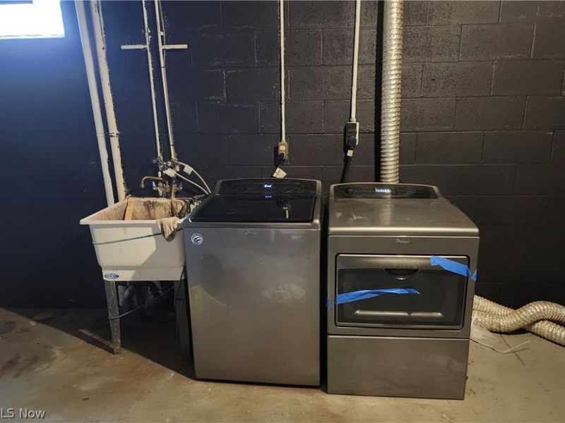 3002 Harmont Avenue NE, Canton, OH 44705 Photo 24