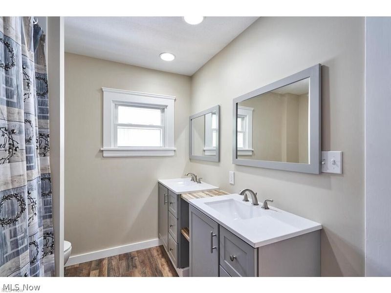 688 Dayton Street, Akron, OH 44310 Photo 10