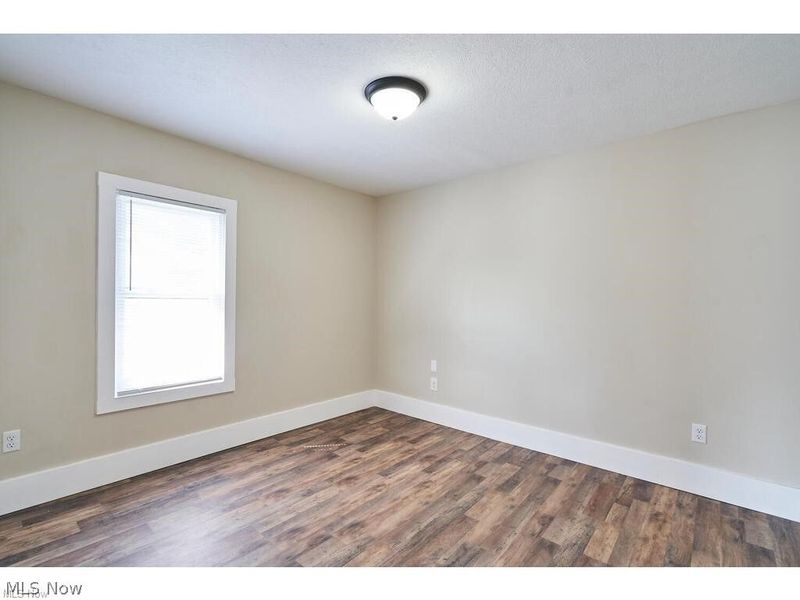 688 Dayton Street, Akron, OH 44310 Photo 17