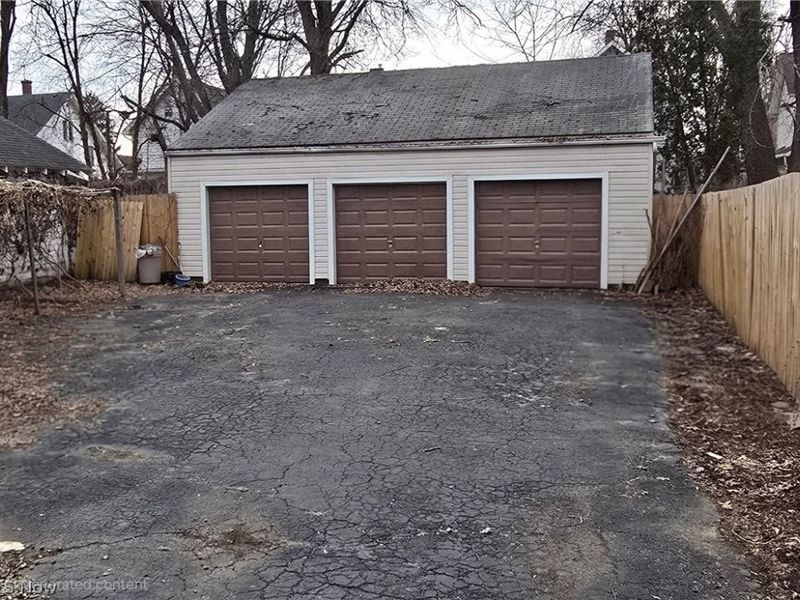 688 Dayton Street, Akron, OH 44310 Photo 28