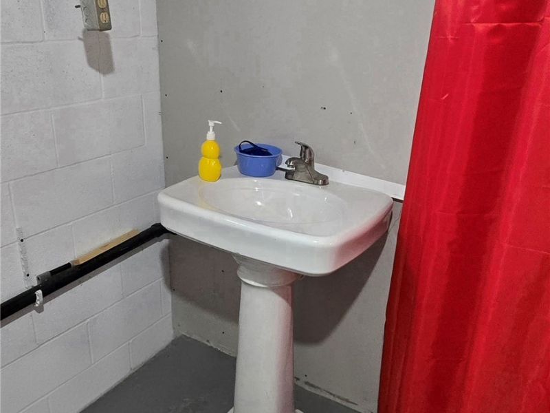 688 Dayton Street, Akron, OH 44310 Photo 34