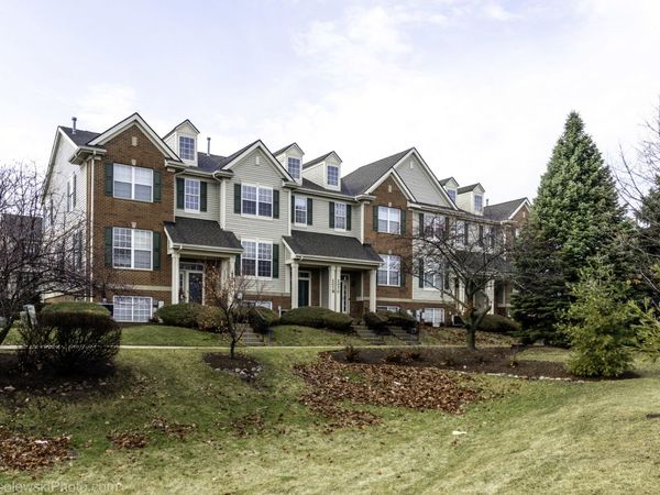 207 N Louis Street , Unit B, Mount Prospect, IL 60056