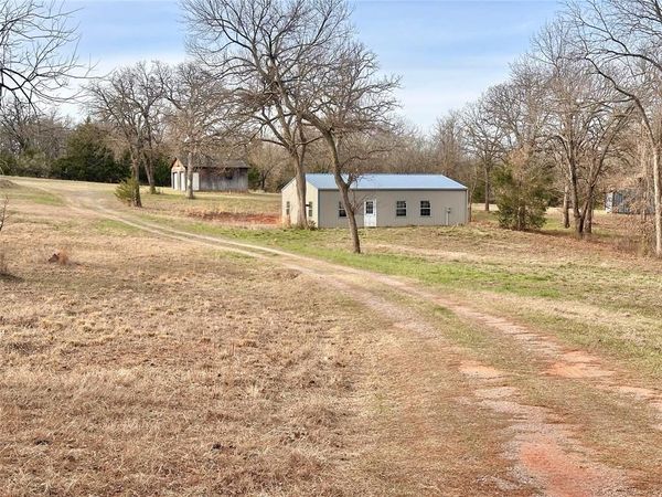 106 Buckskin Pass Circle, Newalla, OK 74857