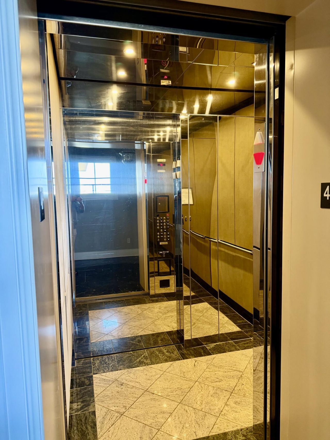 2 Laurens Street Photo 13