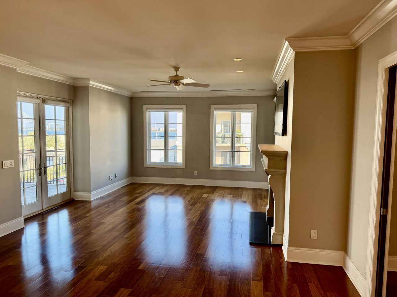 2 Laurens Street Photo 4