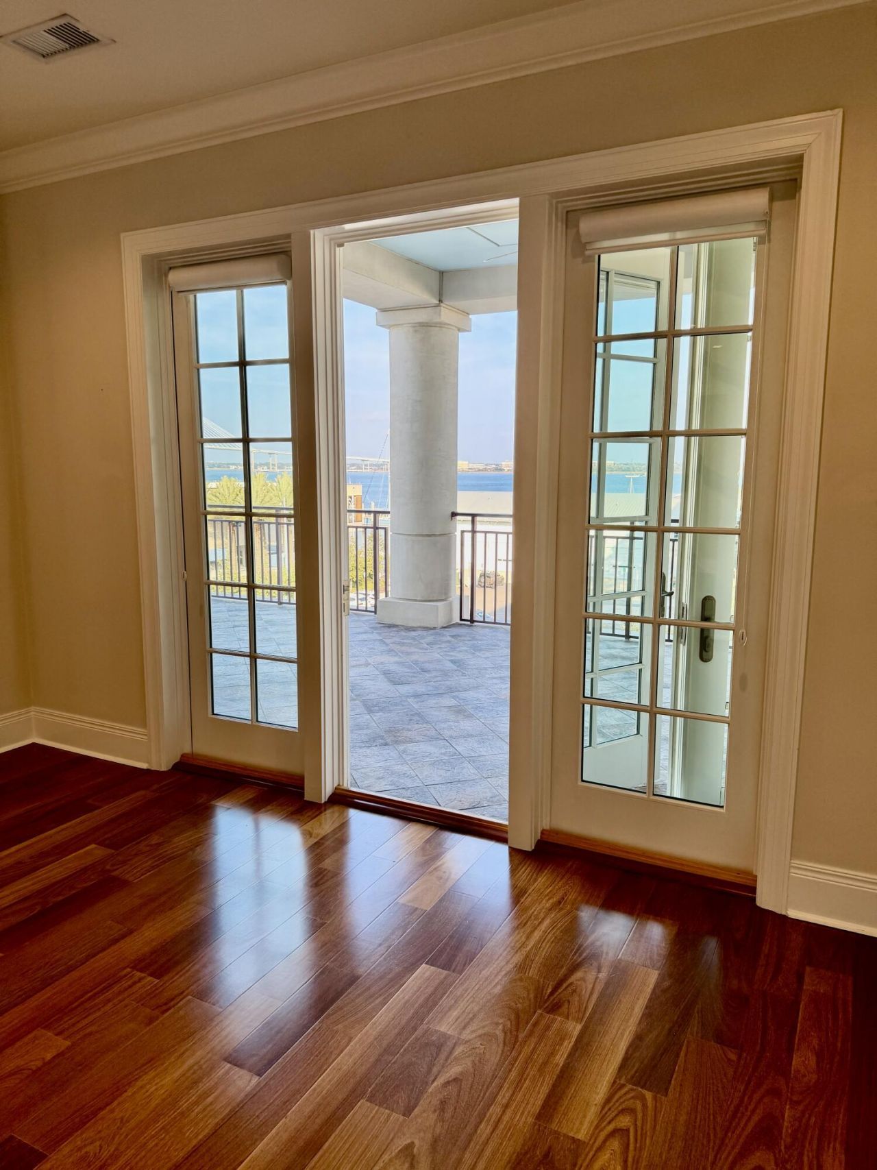 2 Laurens Street Photo 9