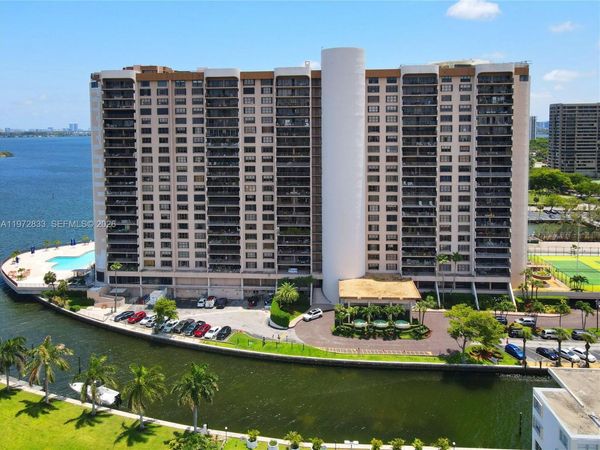 1800 NE 114th St , Unit 711, Miami, FL 33181