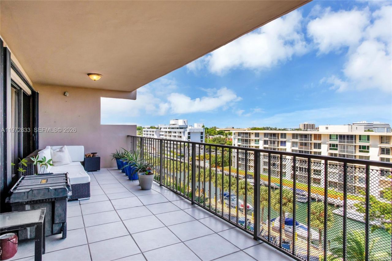 1800 NE 114th St , Unit 711, Miami, FL 33181 Photo