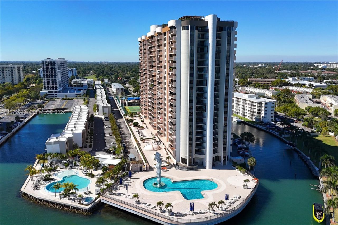 1800 NE 114th St , Unit 711, Miami, FL 33181 Photo