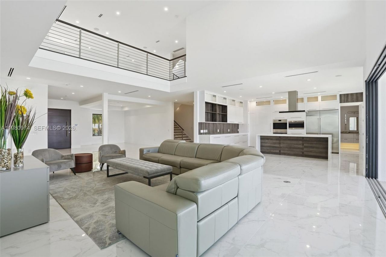 5735 Riverside Dr , Cape Coral, FL 33904 Photo