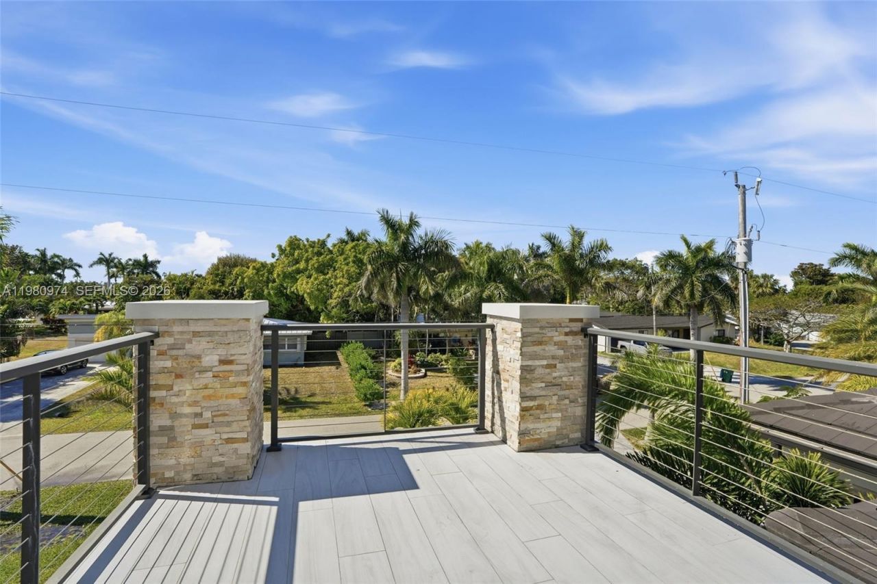 5735 Riverside Dr, Cape Coral, FL 33904 Photo