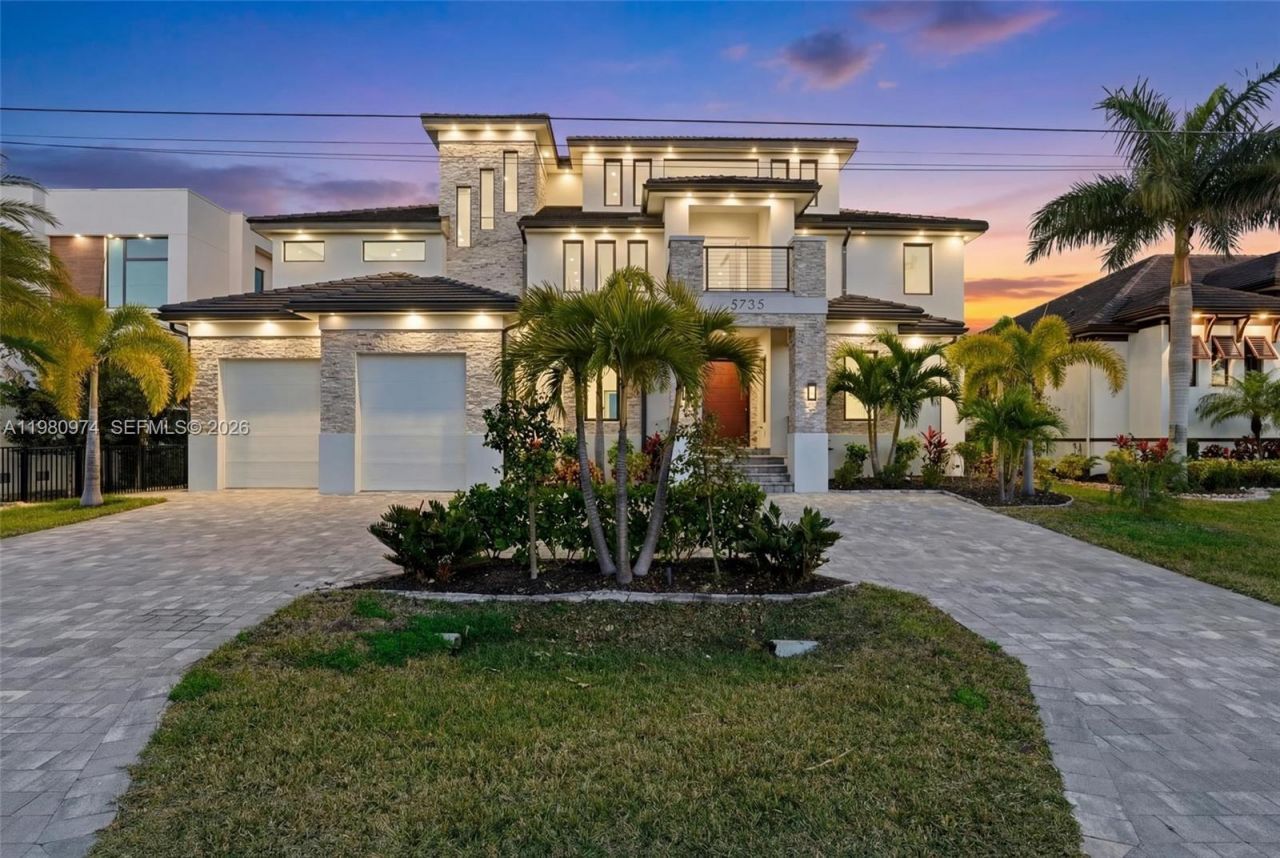 5735 Riverside Dr, Cape Coral, FL 33904 Photo