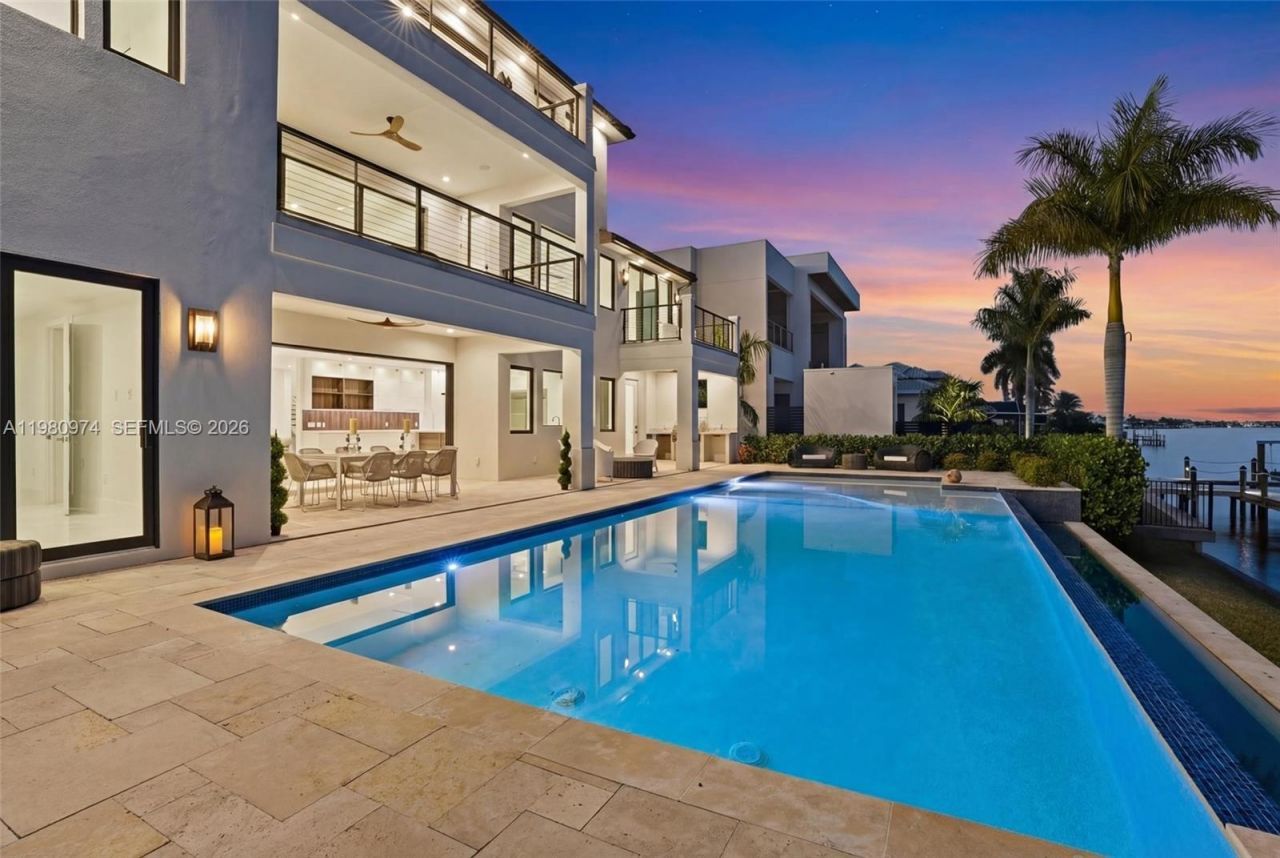 5735 Riverside Dr , Cape Coral, FL 33904 Photo