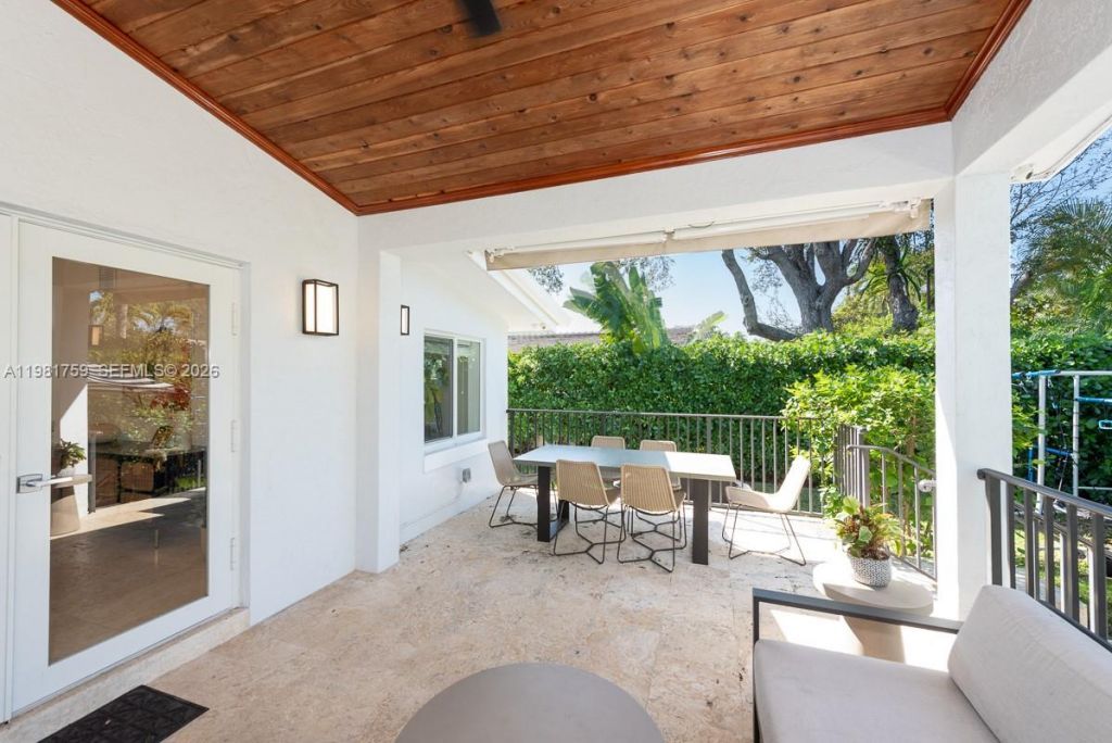 717 Benevento Ave, Coral Gables, FL 33146 Photo