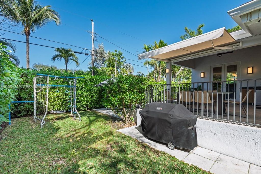 717 Benevento Ave, Coral Gables, FL 33146 Photo