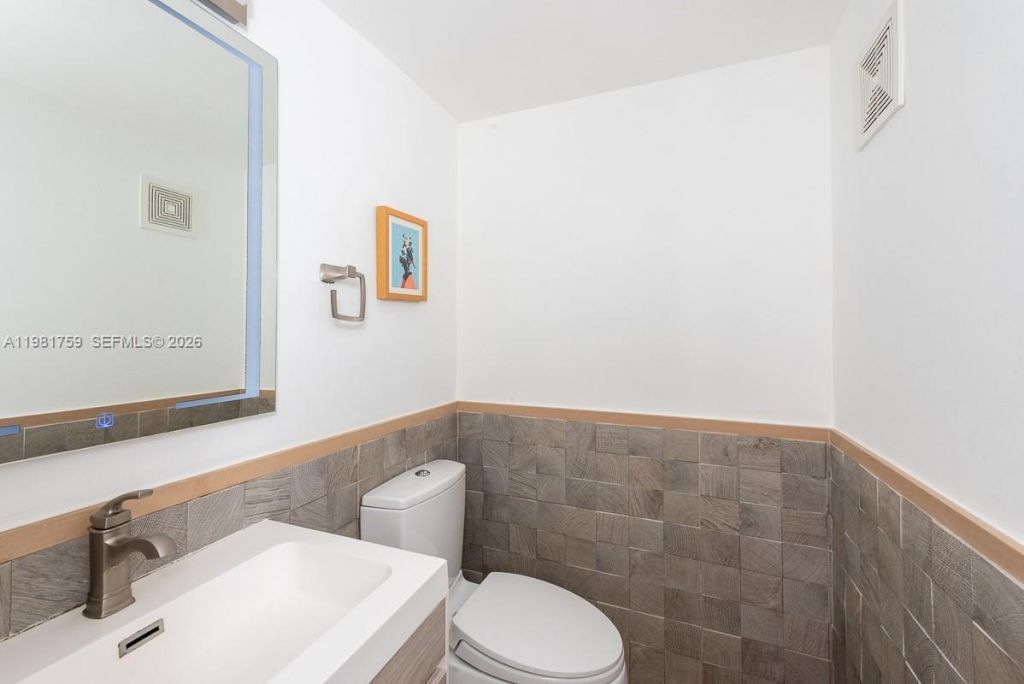 717 Benevento Ave, Coral Gables, FL 33146 Photo