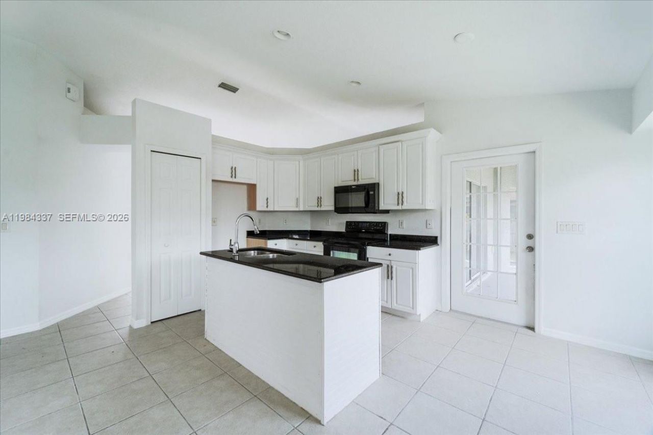 19063 Miami Blvd, Fort Myers, FL 33967 Photo