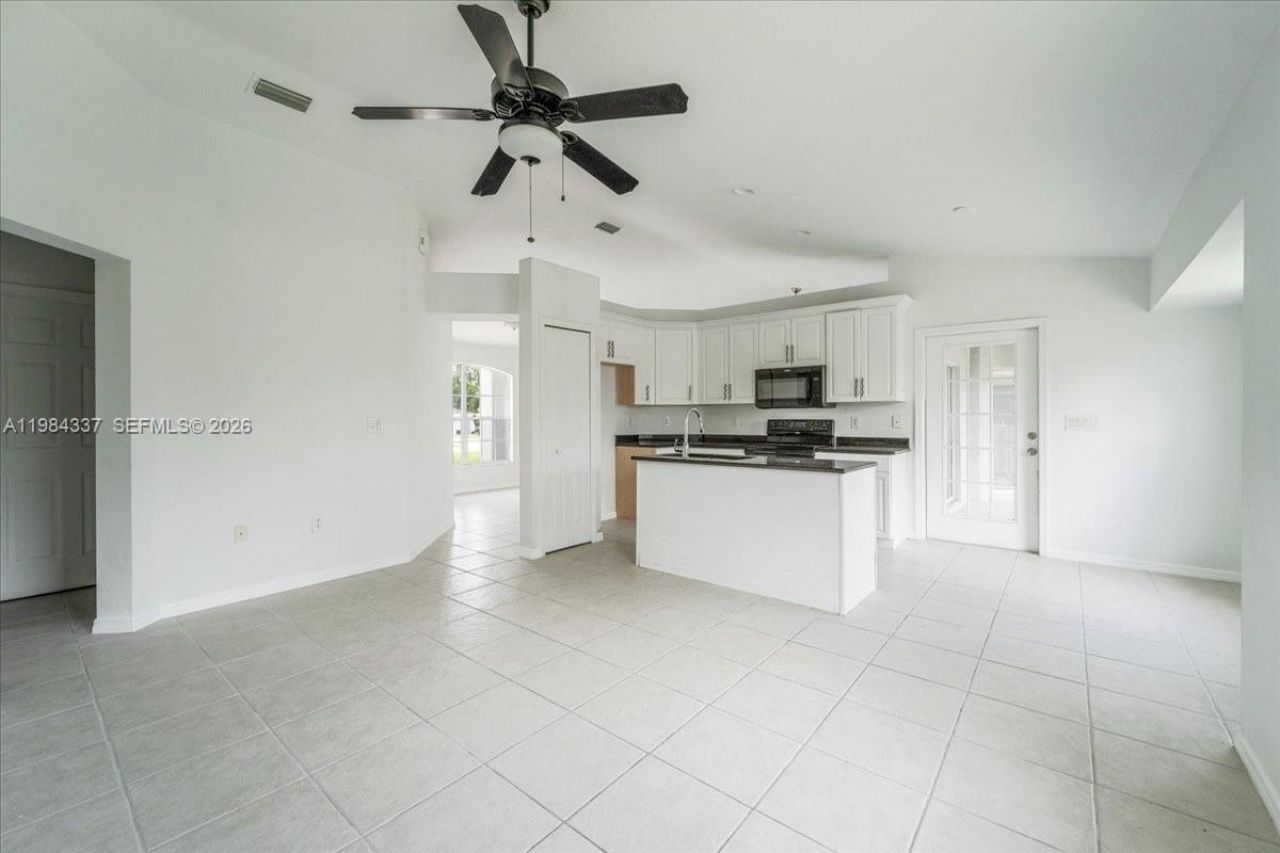 19063 Miami Blvd, Fort Myers, FL 33967 Photo