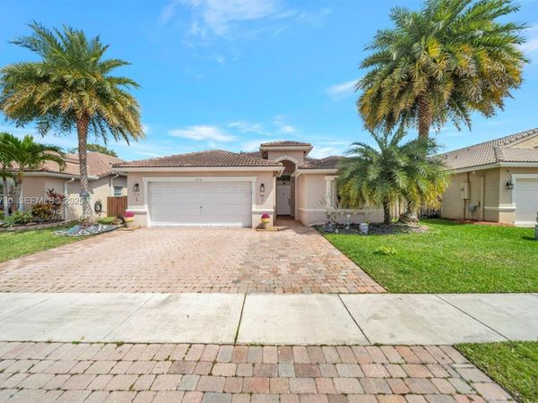 1531 SW 194th Ter, Pembroke Pines, FL 33029
