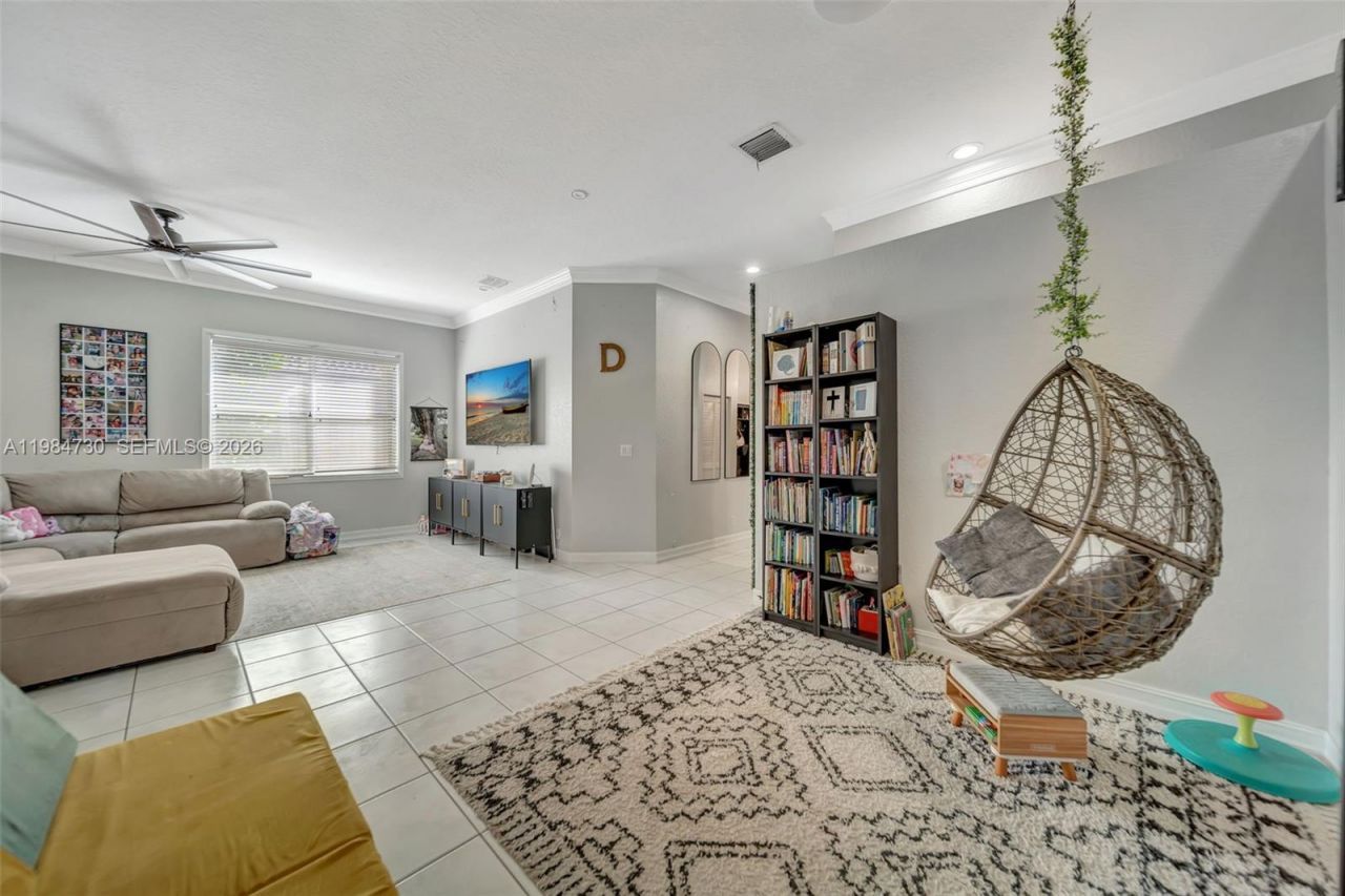 1531 SW 194th Ter, Pembroke Pines, FL 33029 Photo