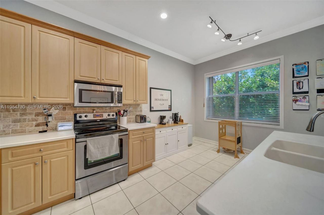 1531 SW 194th Ter, Pembroke Pines, FL 33029 Photo