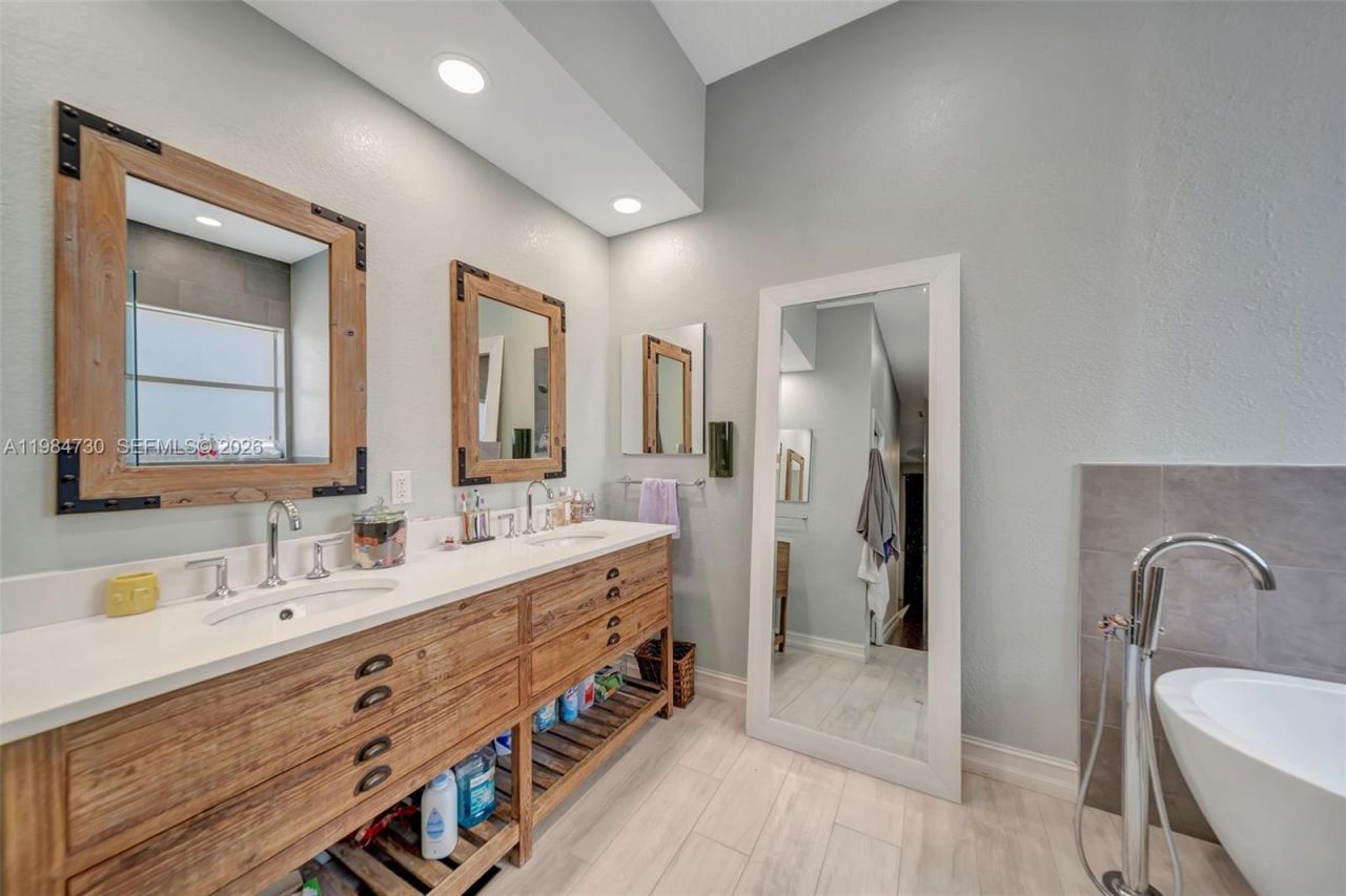 1531 SW 194th Ter, Pembroke Pines, FL 33029 Photo