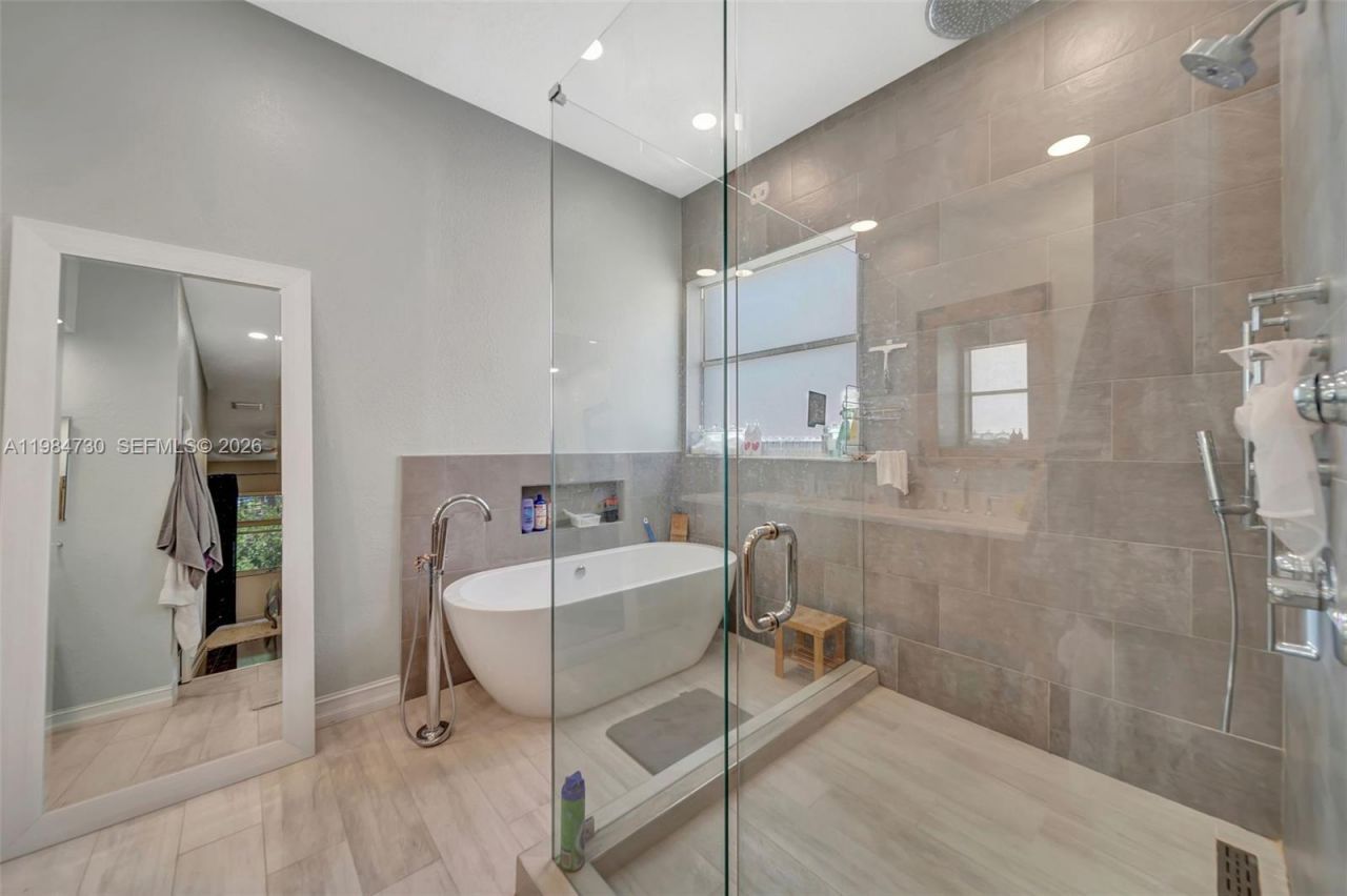 1531 SW 194th Ter, Pembroke Pines, FL 33029 Photo