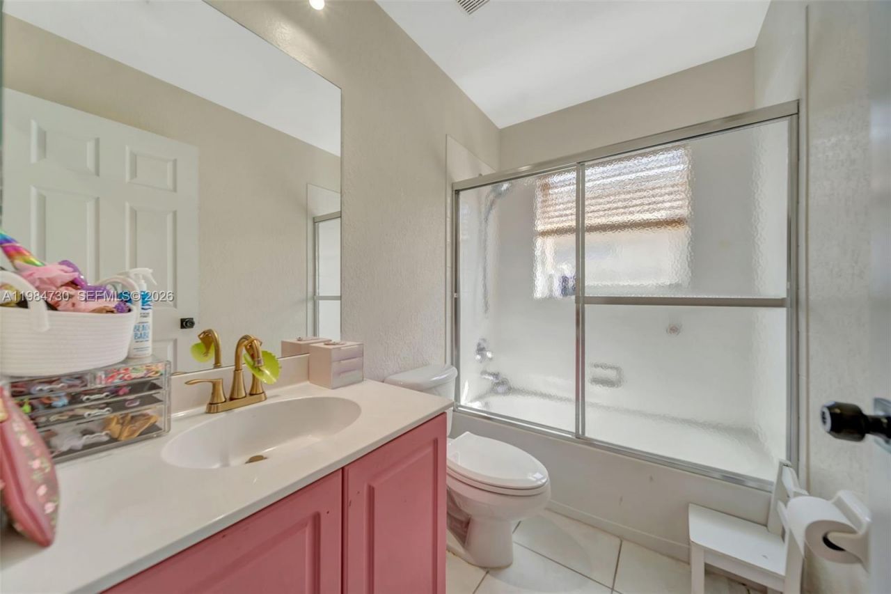 1531 SW 194th Ter, Pembroke Pines, FL 33029 Photo